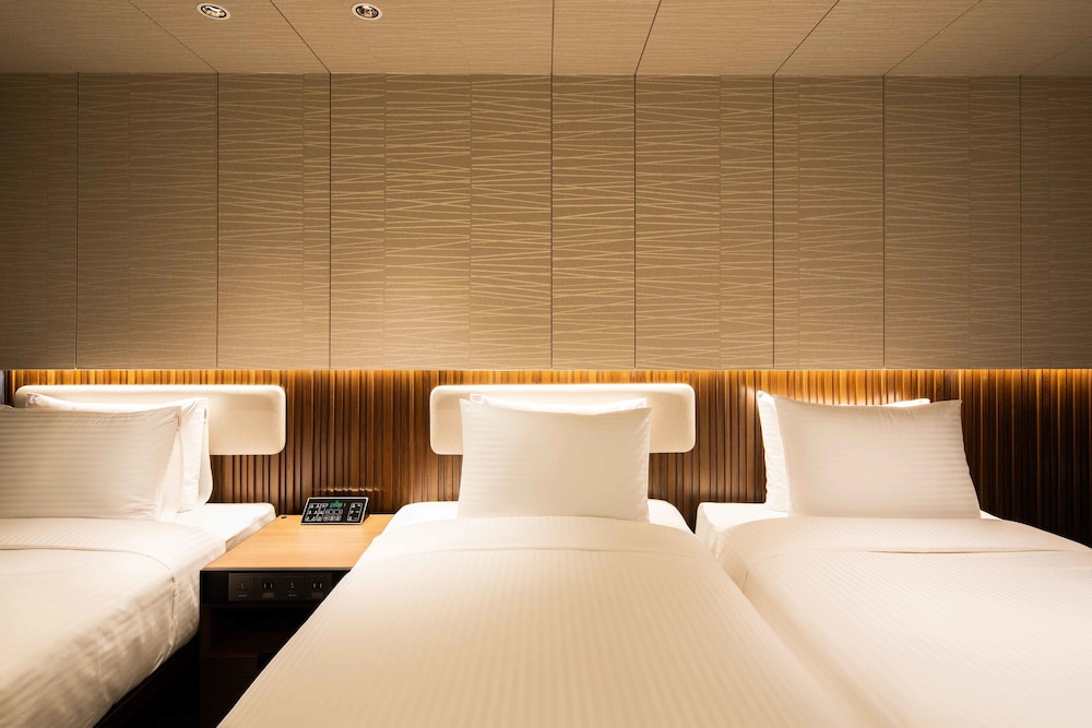Comfort Twin Room - 3 Person (Credit Cards Only) - Photo 1