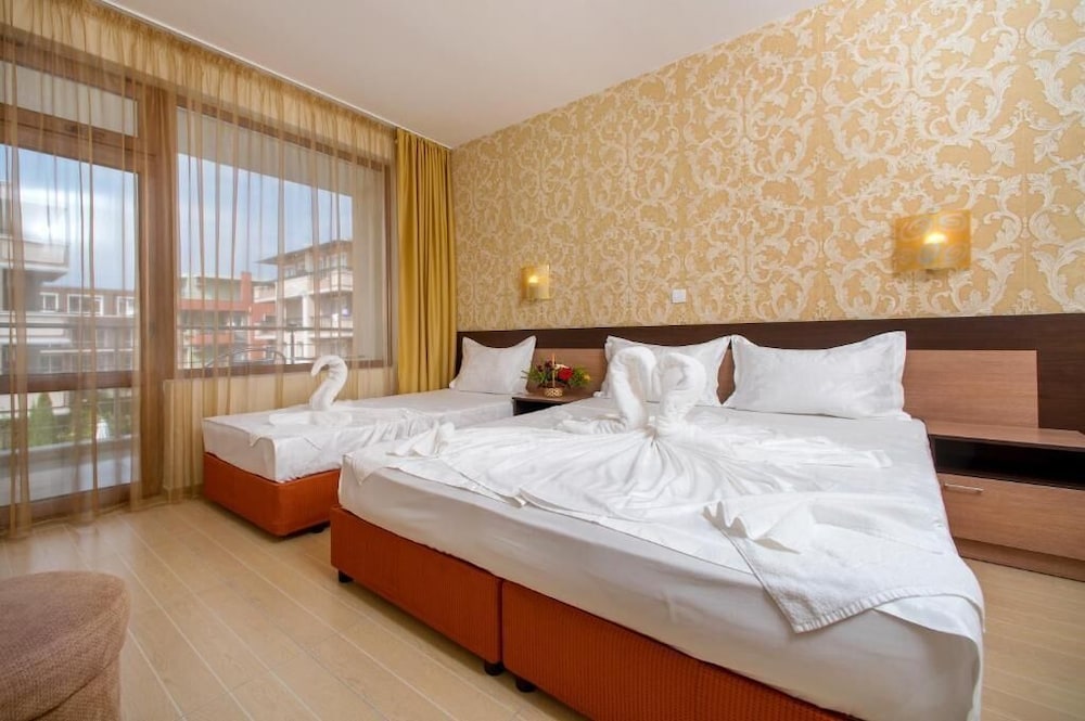 Comfort Triple Room