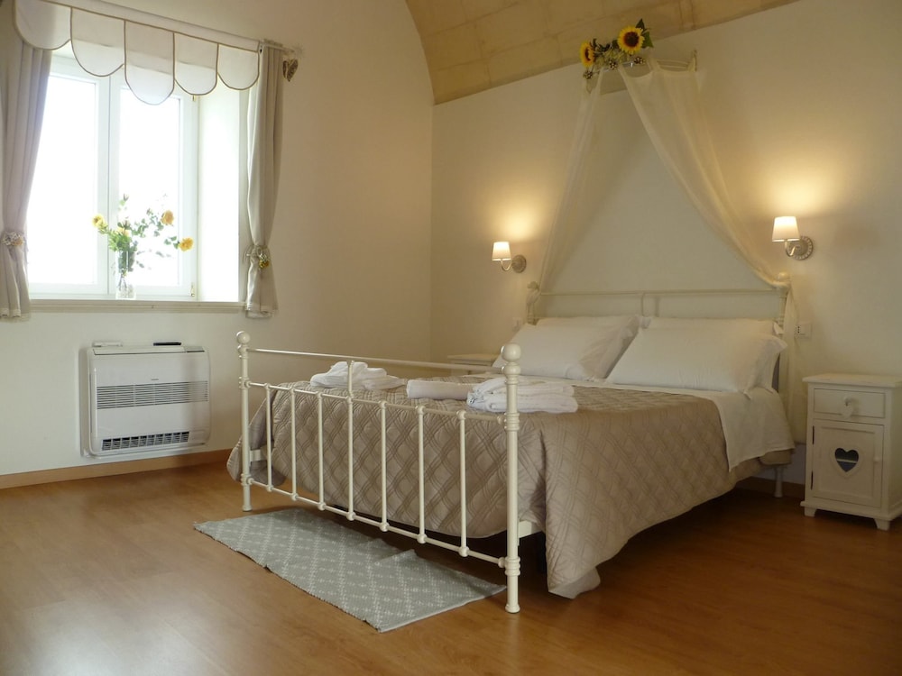 Deluxe Studio Suite, 1 Bedroom photo 2