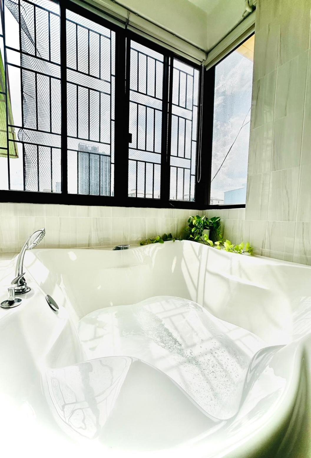 Quadruple Room with Bath photo 1