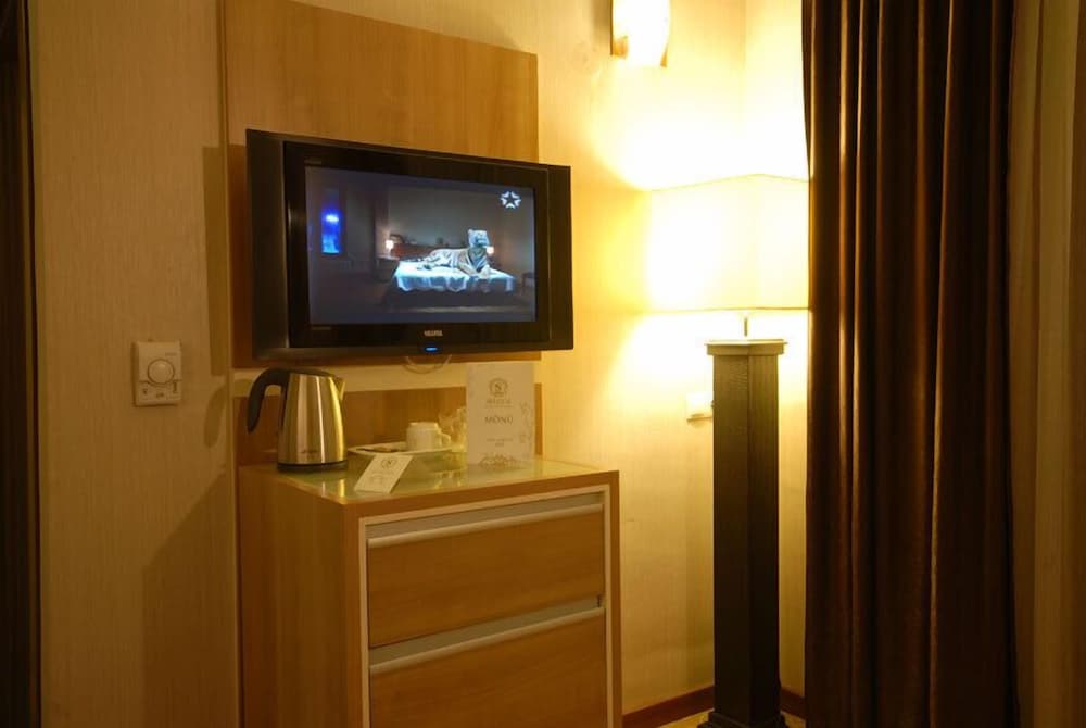 Standard Double Room Single Use photo 3