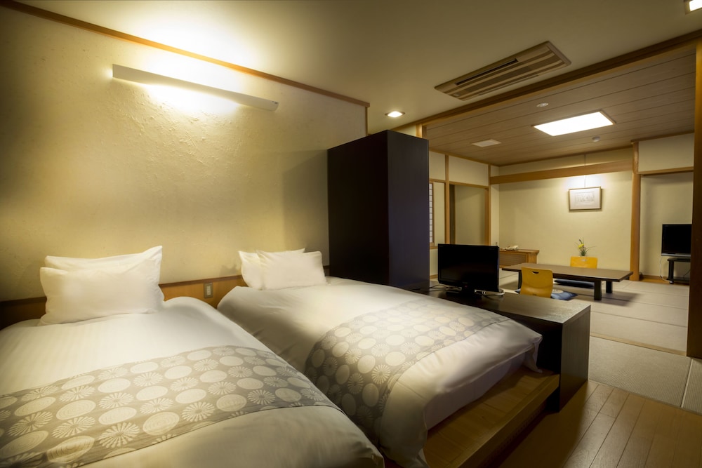 Basic Room, Non Smoking, Ocean View (with wood deck JPN-western 42㎡) photo 2