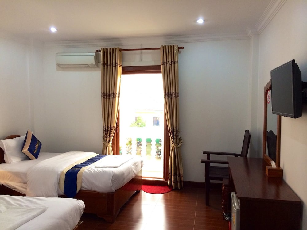 Standard Twin Room photo 2
