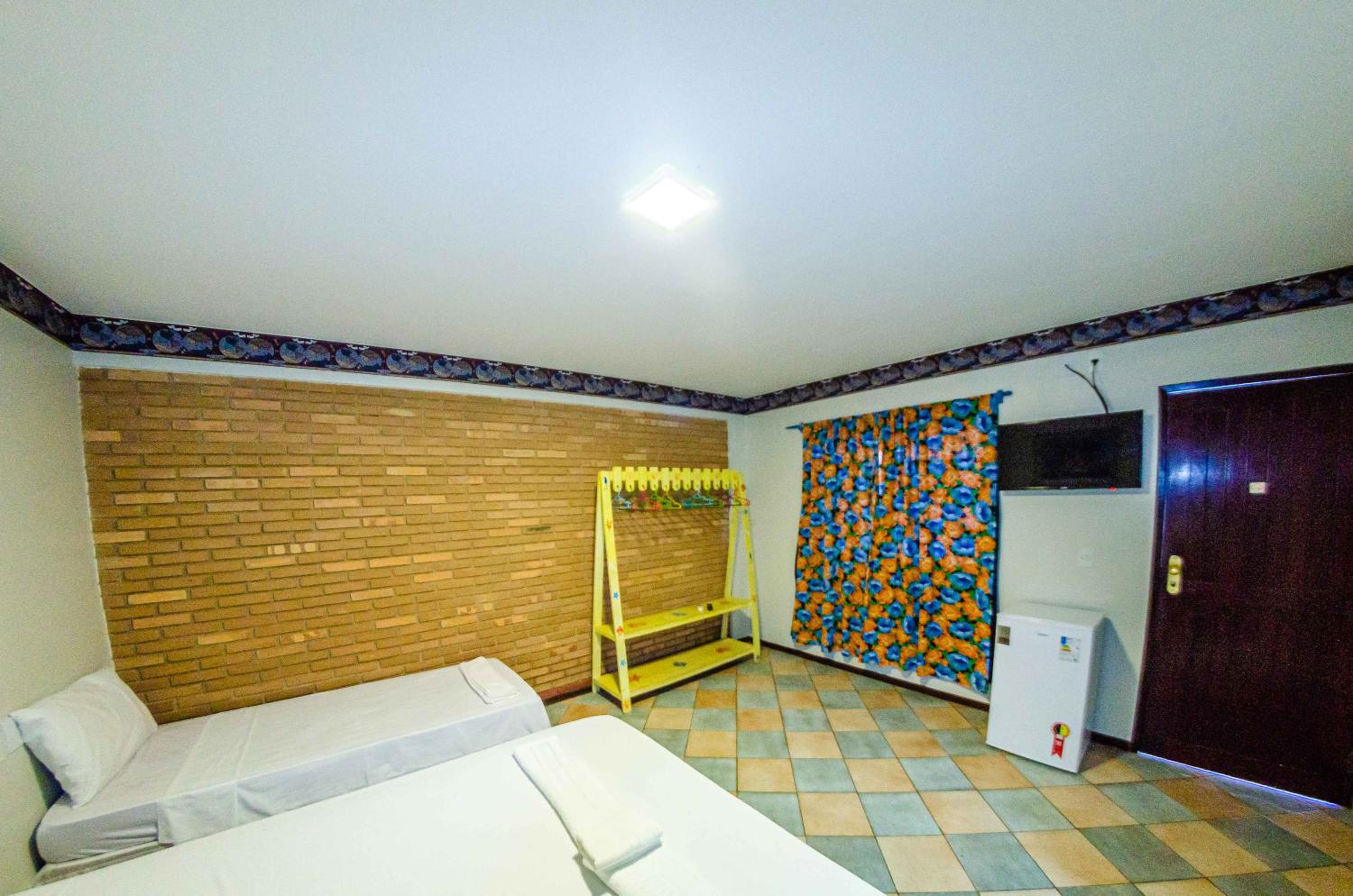 Triple Room with Pool View photo 3