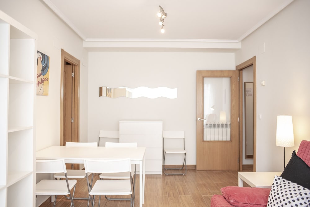 Apartment, 2 Bedrooms, Beachside