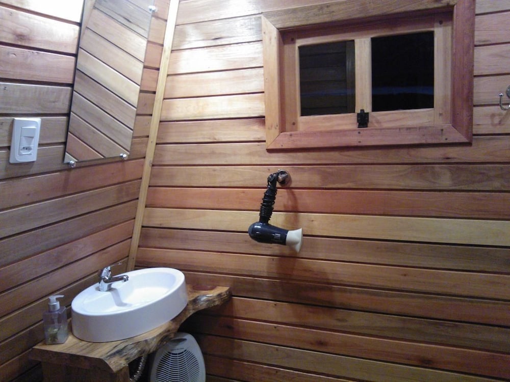Romantic Cabin, Garden View photo 3