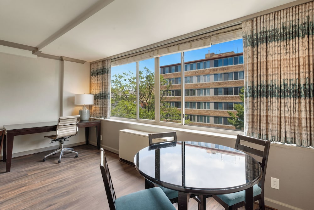 Suite, 1 Bedroom (Double) - Photo 8
