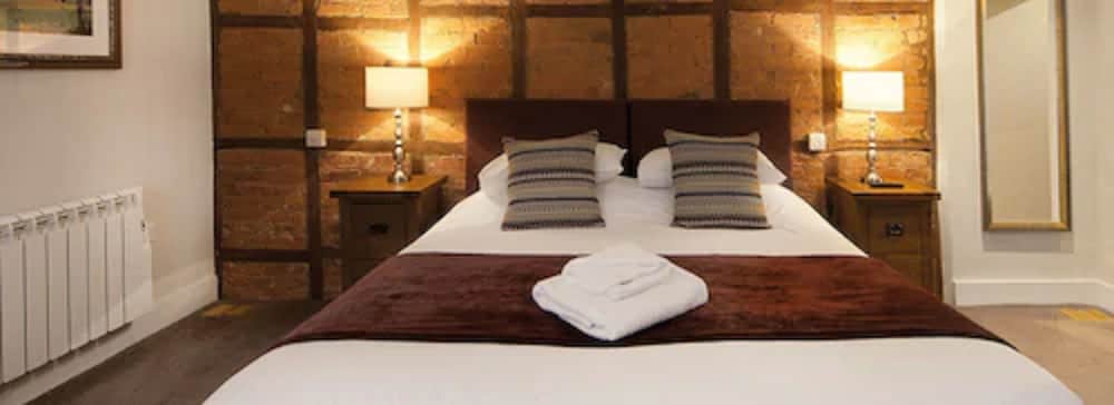 Superior Double Room, Ensuite - Photo 2