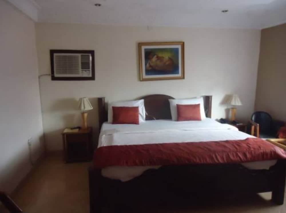 Presidential Room