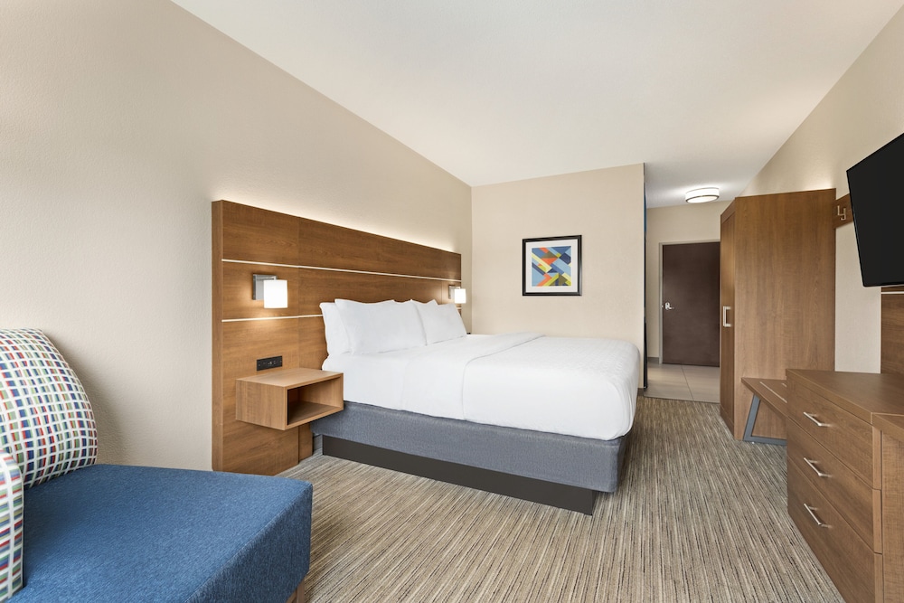 Standard Room, 1 King Bed - Photo 7
