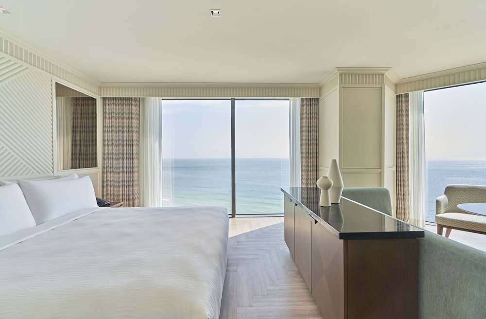 Premier Ocean View King