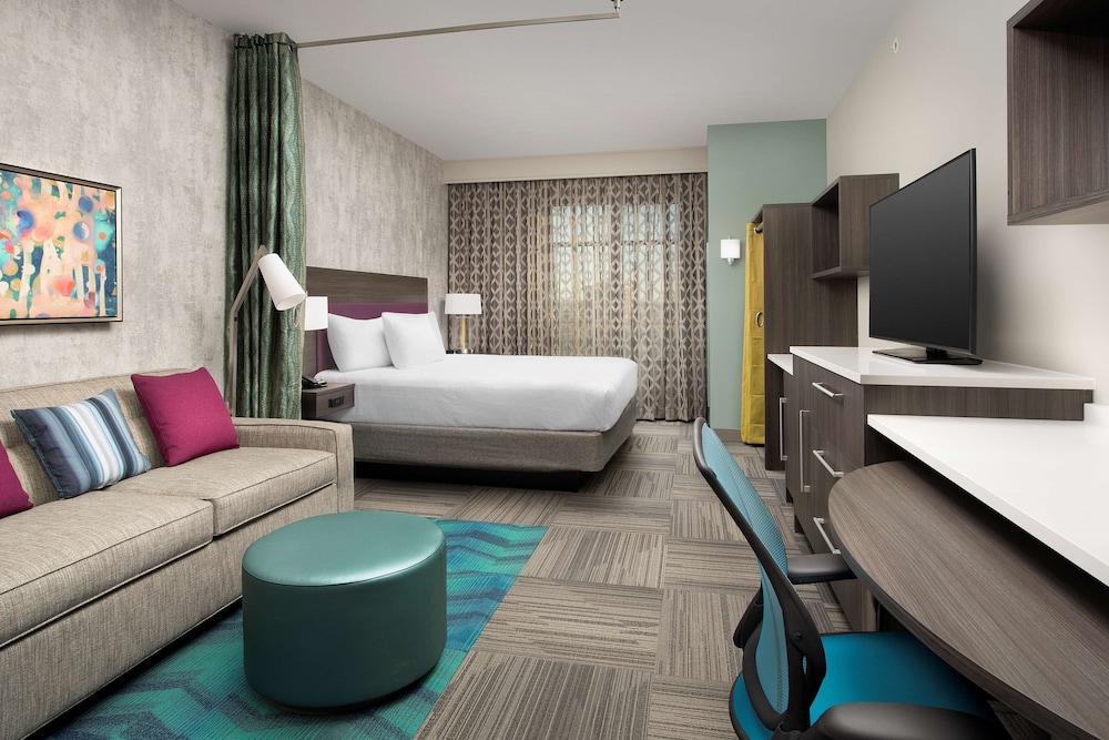 Studio Suite, 1 King Bed, Non Smoking - Photo 1