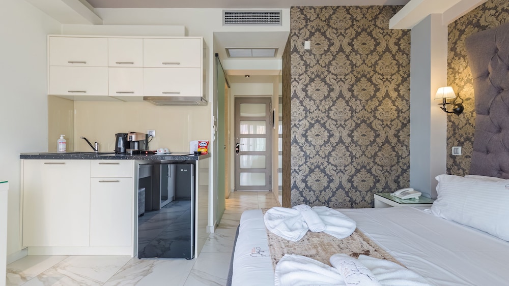 Standard Double Room photo 3