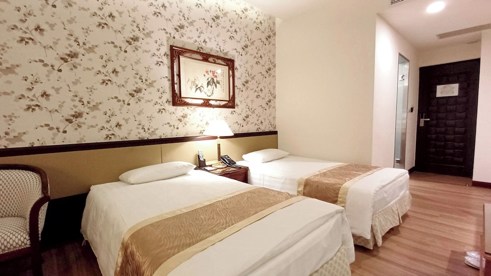 Economy Twin Room photo 2