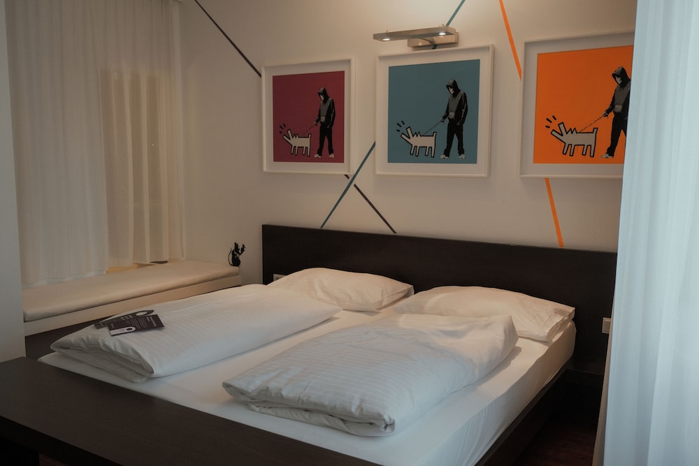 Design Studio - Photo 8