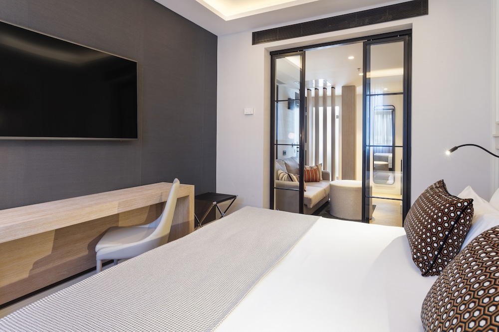 Junior Suite (Single Use)