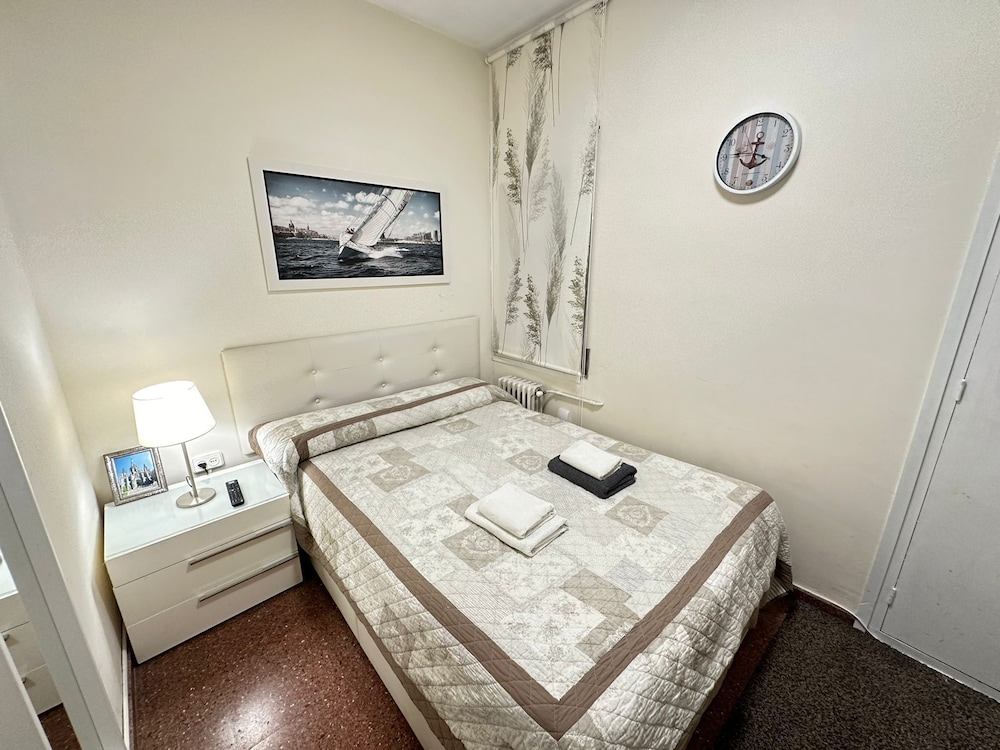 Habitación Doble Económica, Baño Compartido