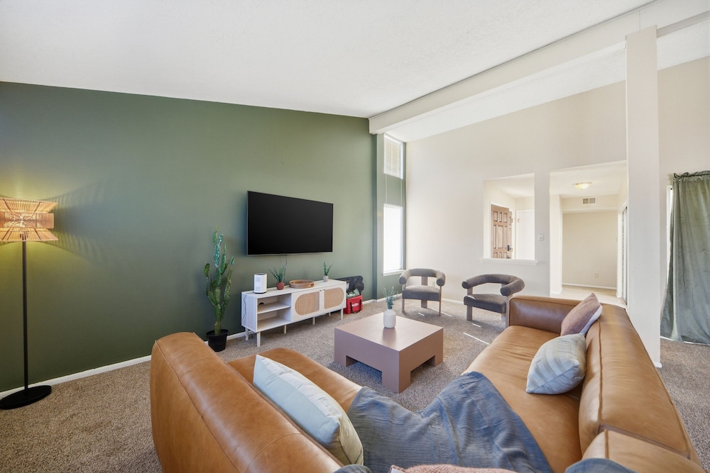 House, 4 Bedrooms