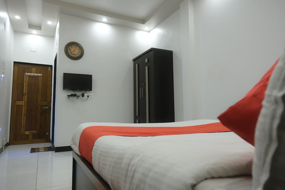 Classic Double Room Single Use photo 3