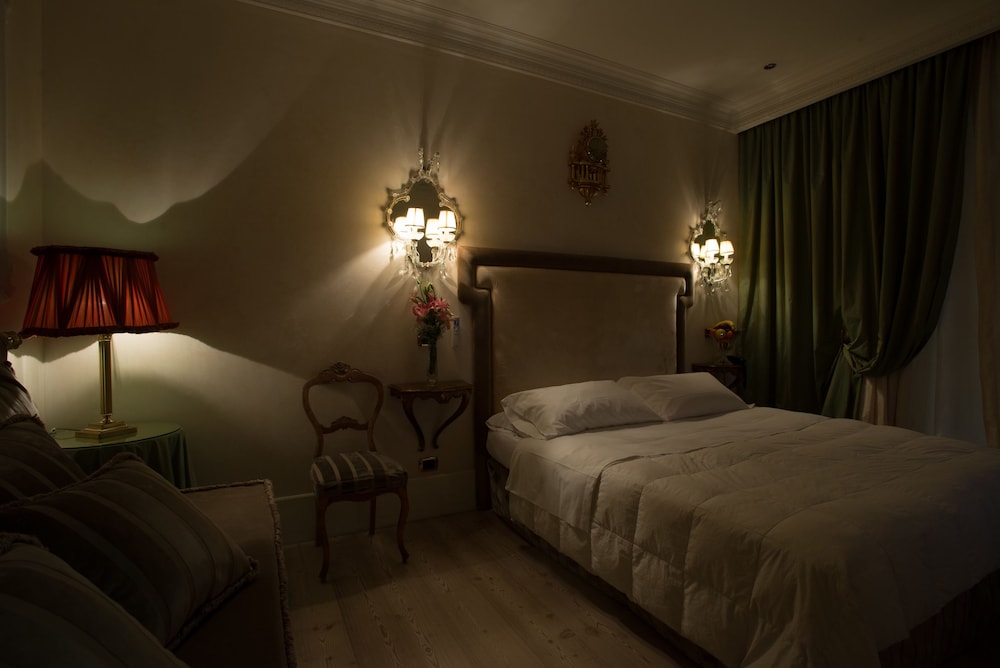 Exclusive Suite photo 1