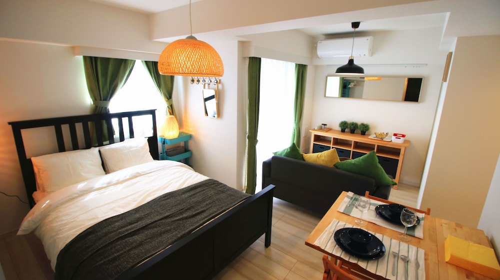 Apartment 802 photo 1