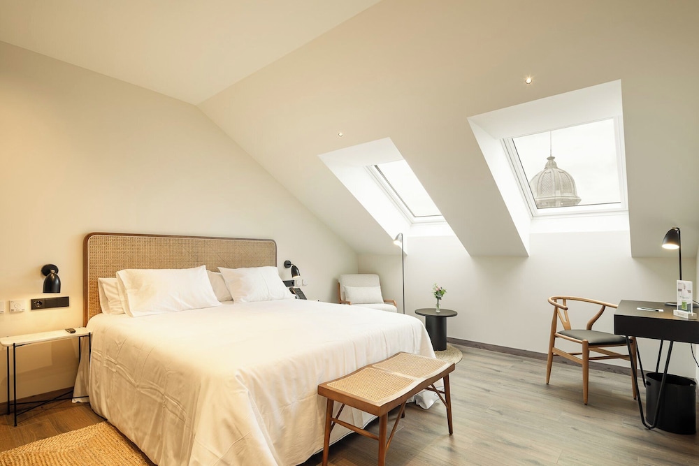 Classic Double or Twin Room - Photo 5