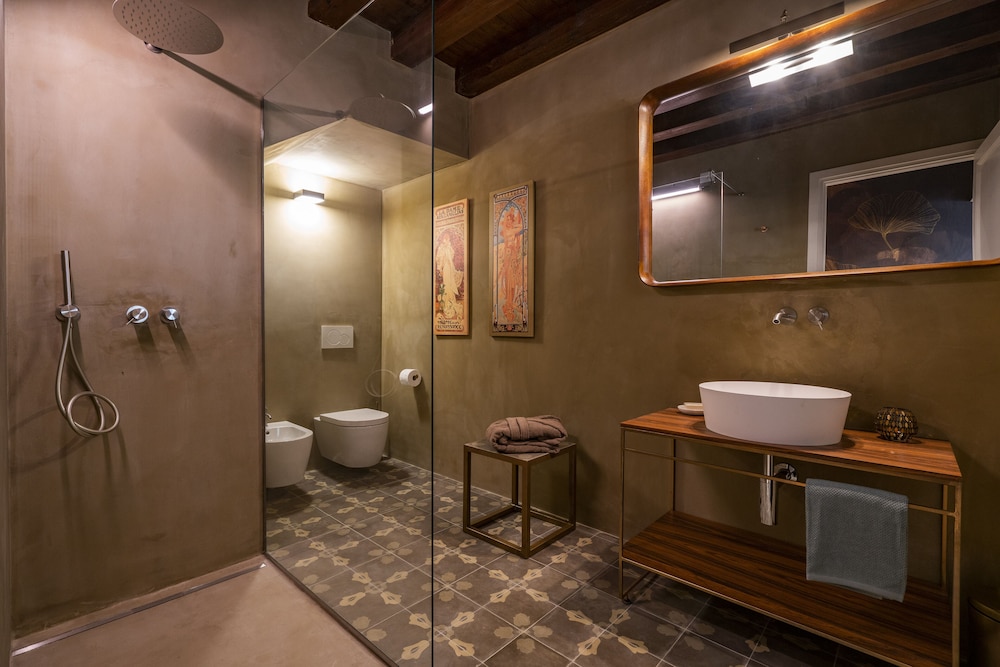 Deluxe Double Room - Photo 7