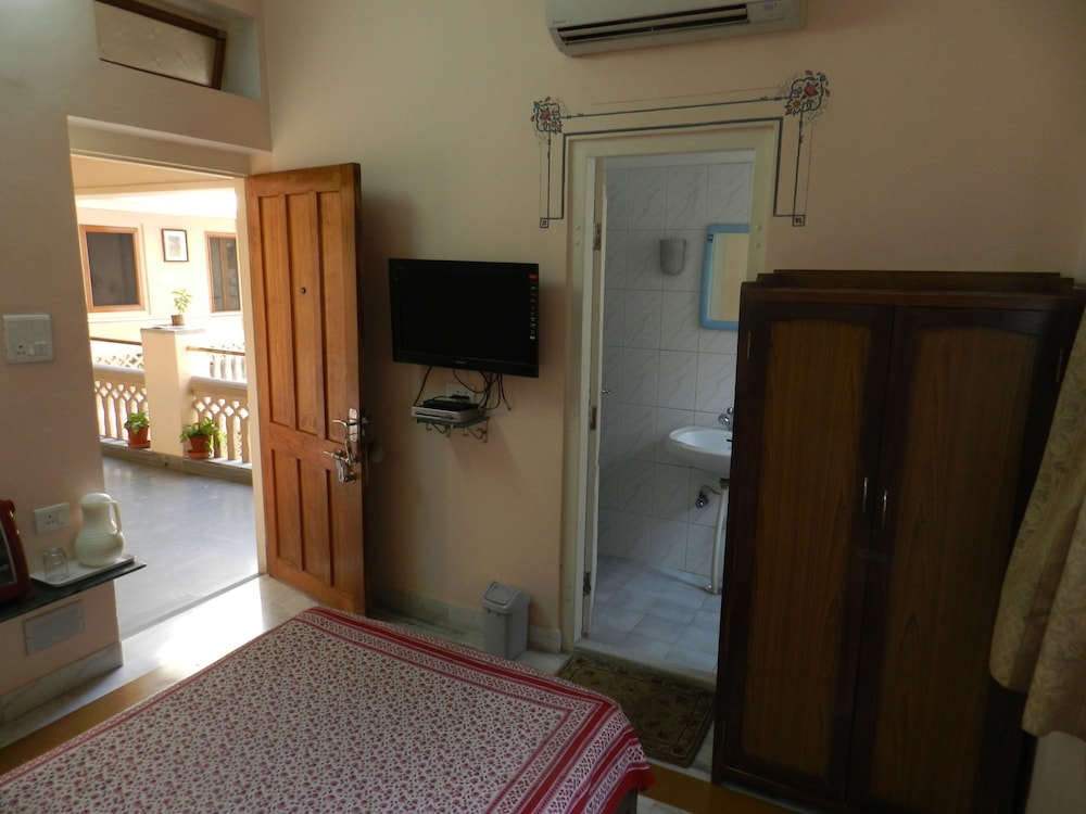 Economy Single Room photo 2