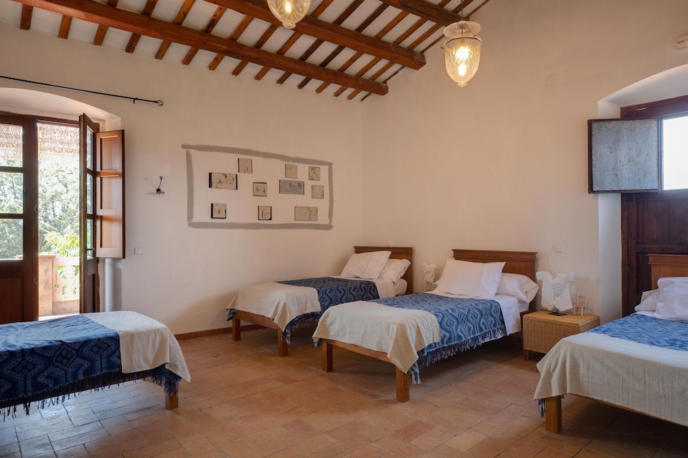 Quadruple Room (8) photo 2