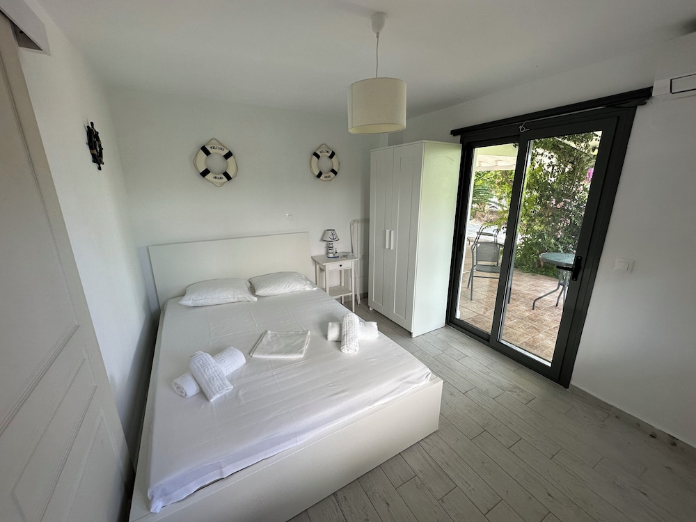 Comfort Apartment, 1 Double Bed with Sofa bed, Garden View photo 2