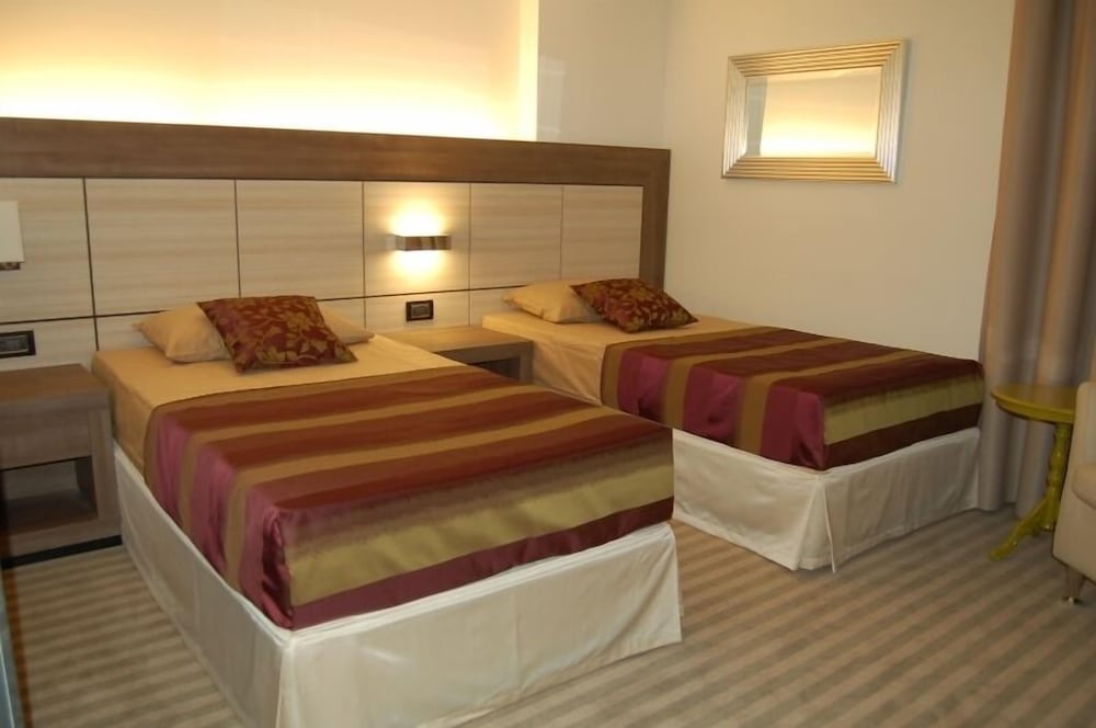 Double or Twin Room photo 2