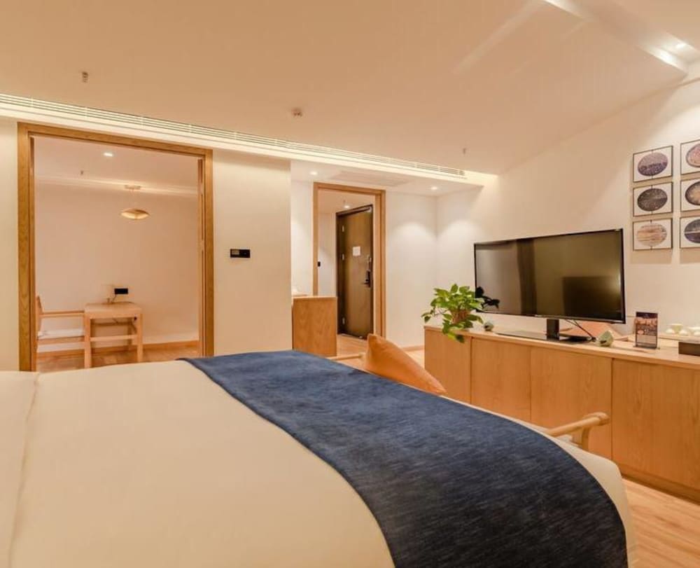 Exclusive Double Room (Mainland Chinese Citizen Only) photo 2