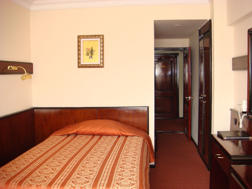 Standard Single Room photo 2