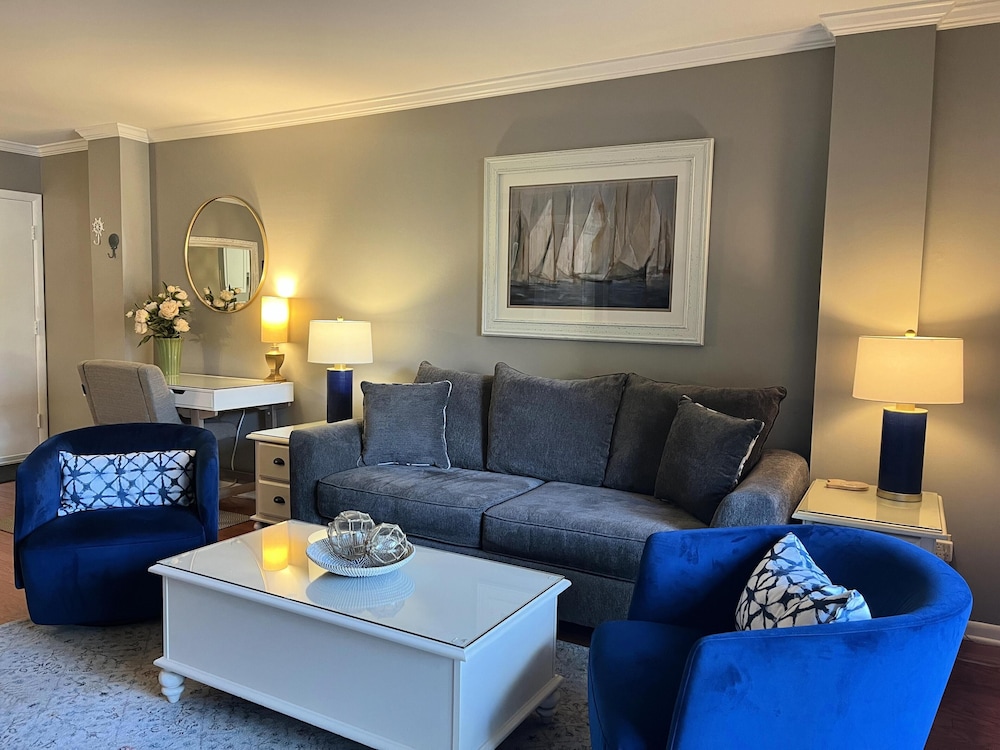 Villa, 1 King Bed with Sofa bed, Kitchen, Garden View (909 Cutter Court)
