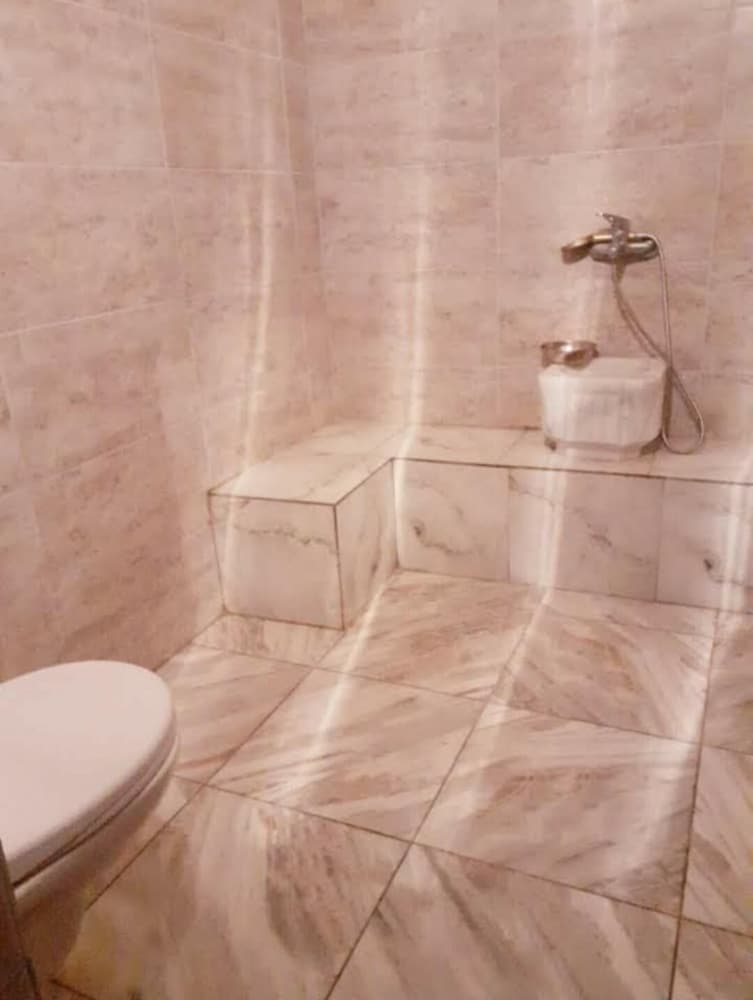 Comfort Room photo 2