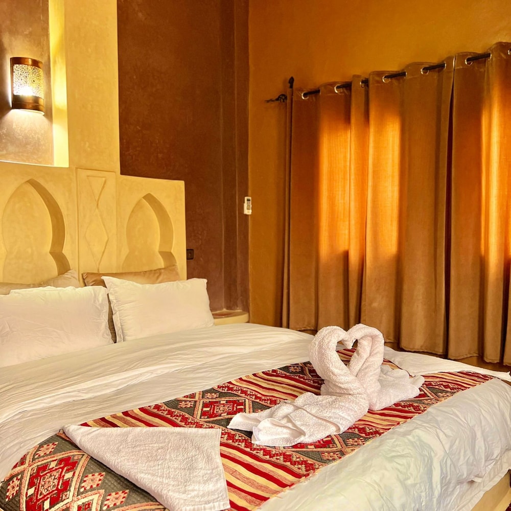 Standard Double or Twin Room photo 1