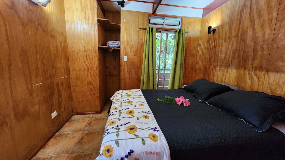 Superior Cabin, 1 Bedroom, Non Smoking, Kitchen photo 3