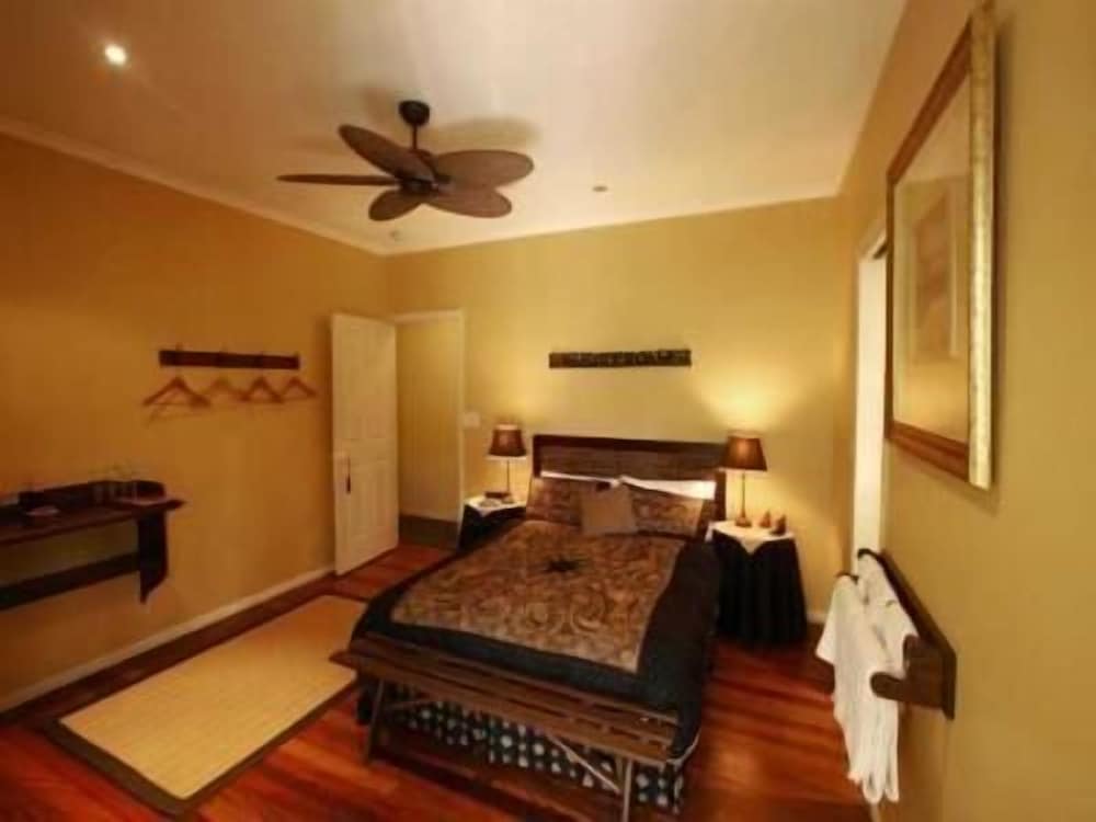 Standard Room, Non Smoking, Balcony (Luxurious Queen Room) photo 1