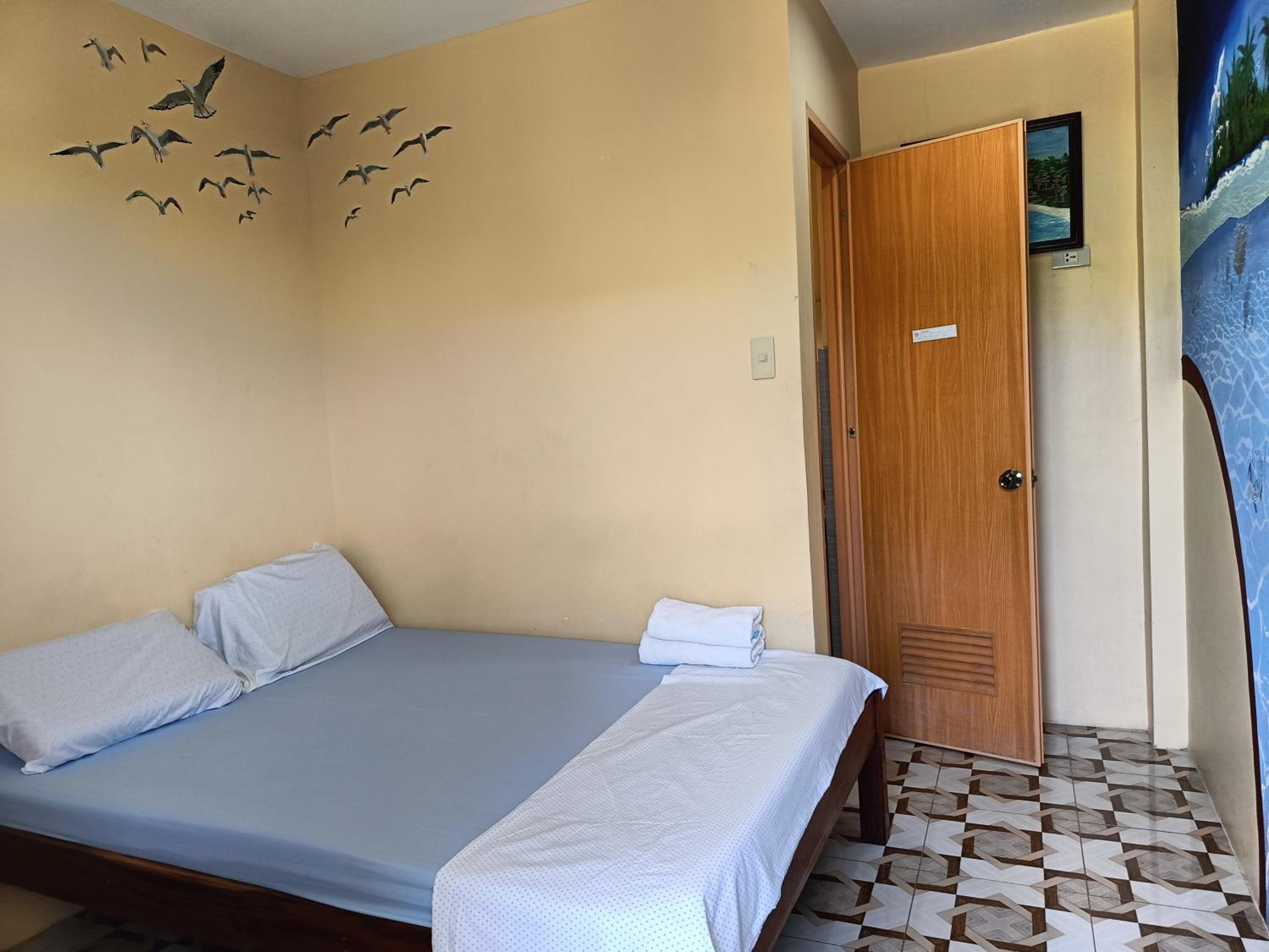 Standard Double Room with Fan - Photo 5