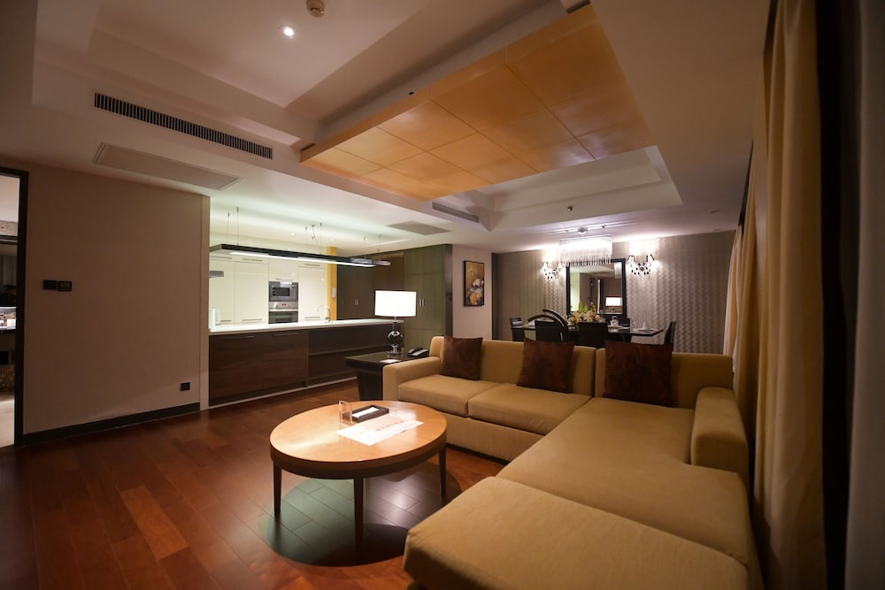 Apartment, 2 Bedrooms - Photo 12