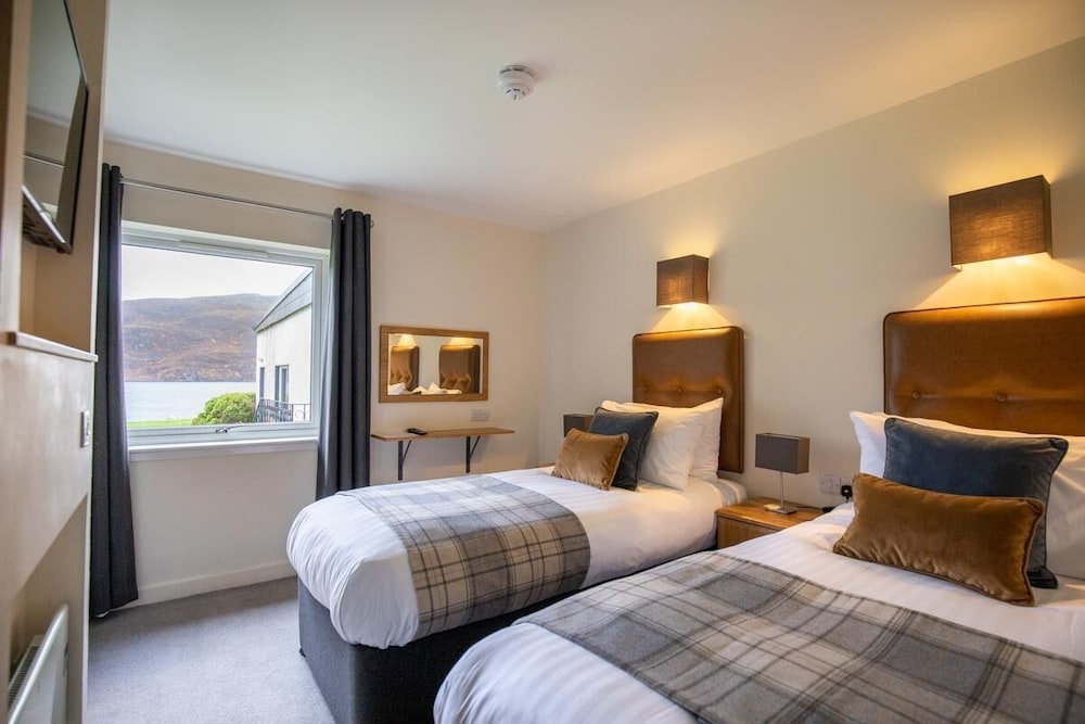 Economy Twin Room, Loch View