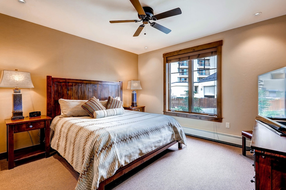 Condo, 4 Bedrooms photo 3