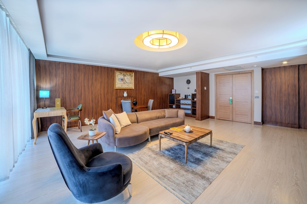 Grand Suite - Photo 9