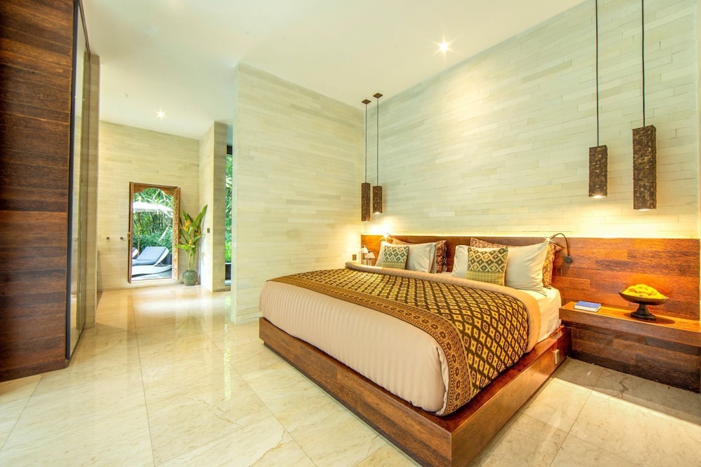 Premier Villa, Garden Area (Villa Pluto, with sharing Pool)