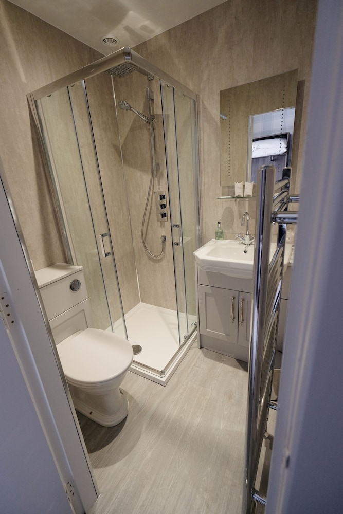 Standard Double Room - Photo 2