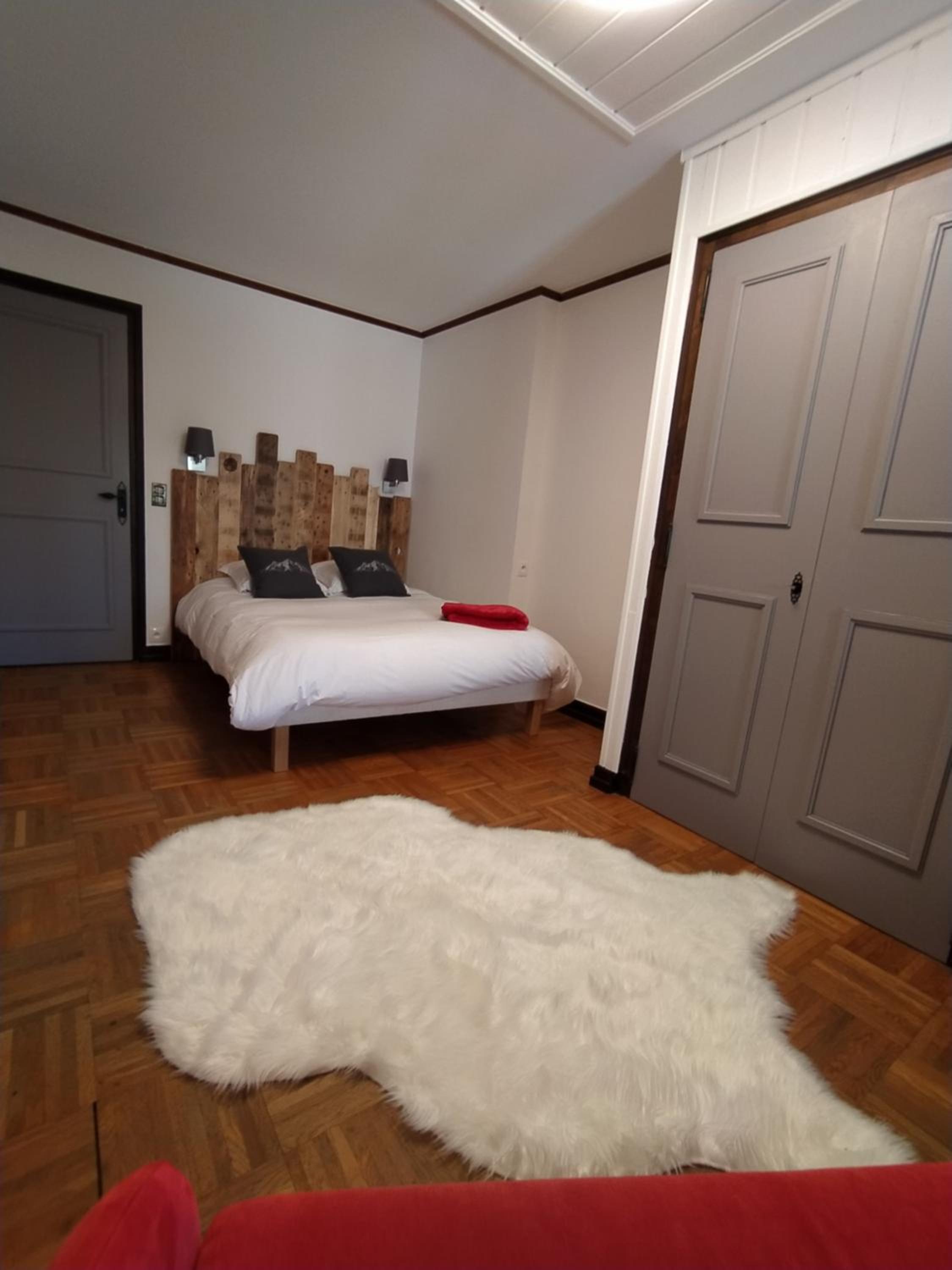 Double Room - Photo 4