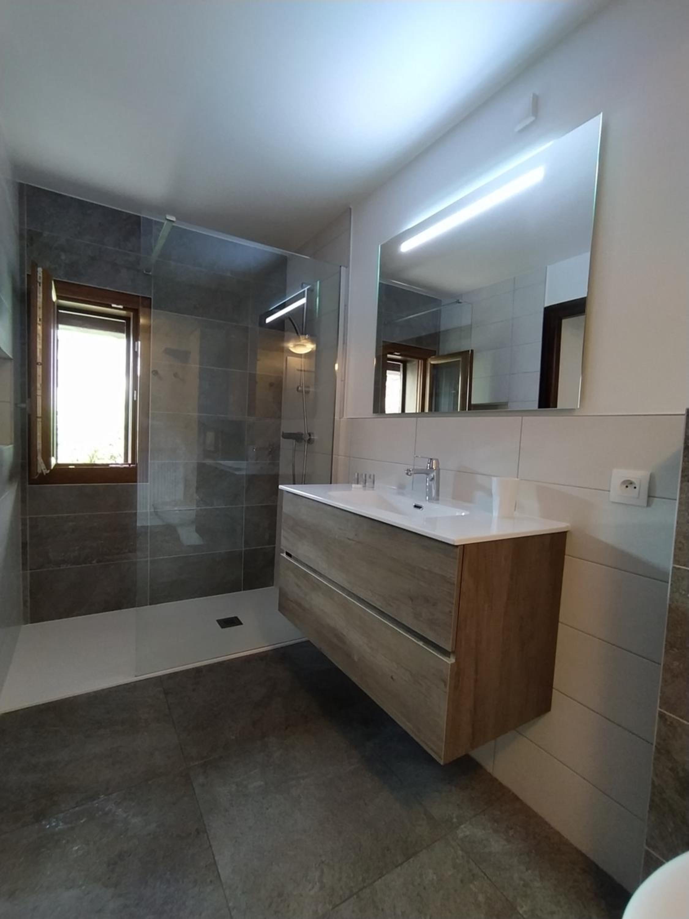 Double Room - Photo 5