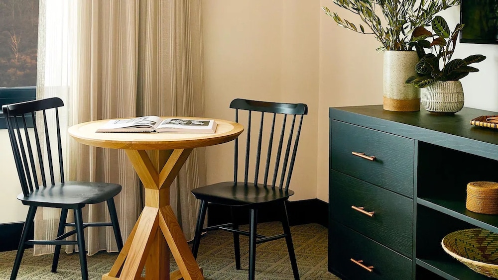 Suite - Accessible - Photo 3