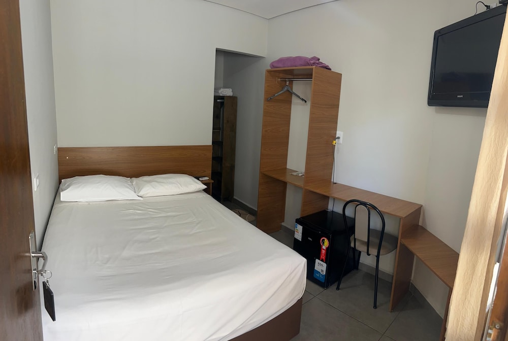 Economy Double Room photo 2