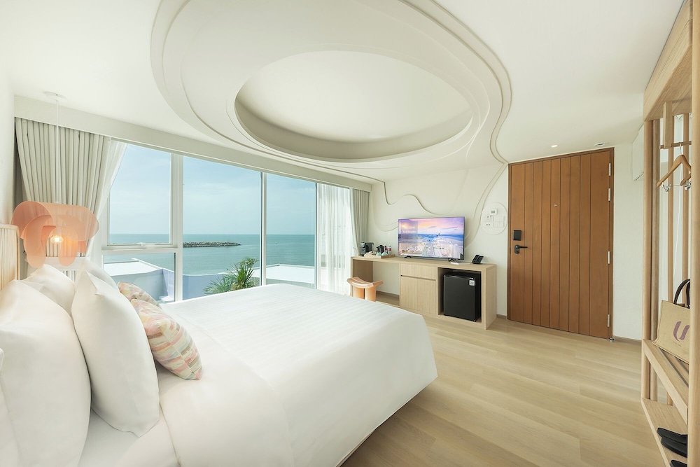 Cozy Seaview Room - Photo 2
